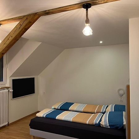 Studio Cosy Au Centre De Couvet ภายนอก รูปภาพ