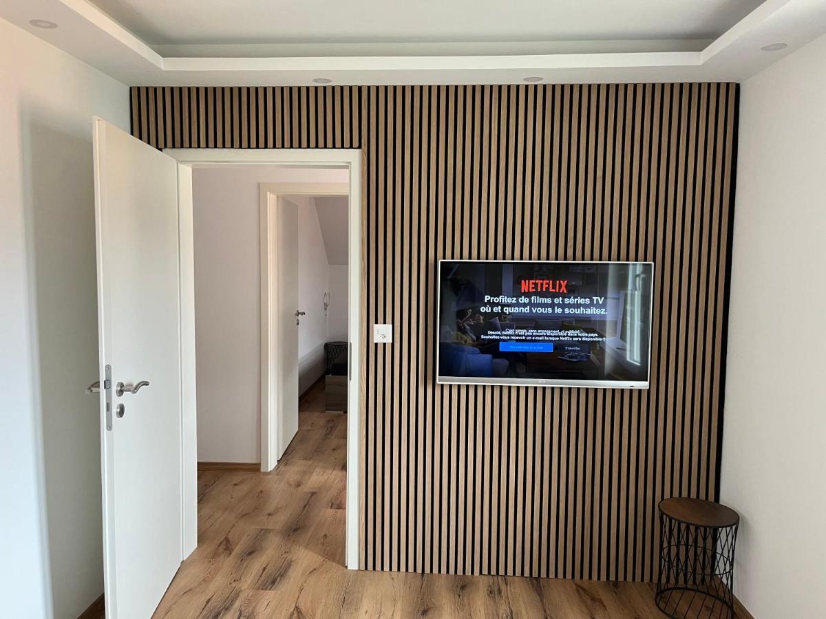 Studio Cosy Au Centre De Couvet ภายนอก รูปภาพ
